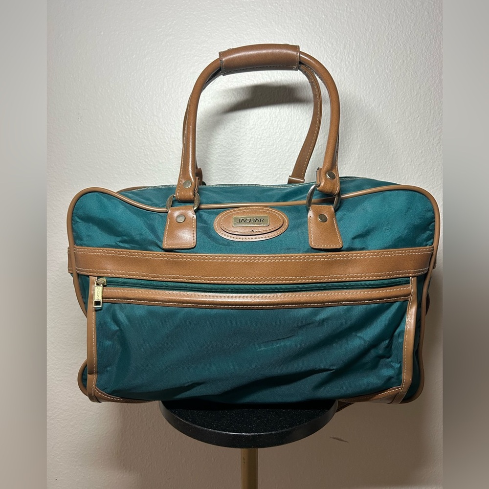 ☆彡 Vintage Jaguar Carry-On Travel Bag - Retro Weekender